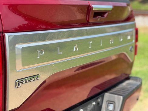 Used 2017 Ford F150 Platinum w/ Equipment Group 701A Luxury AWD/4WD image 23