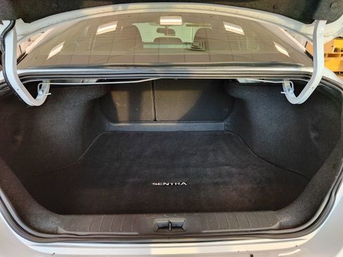 Used 2024 Nissan Sentra S image 13