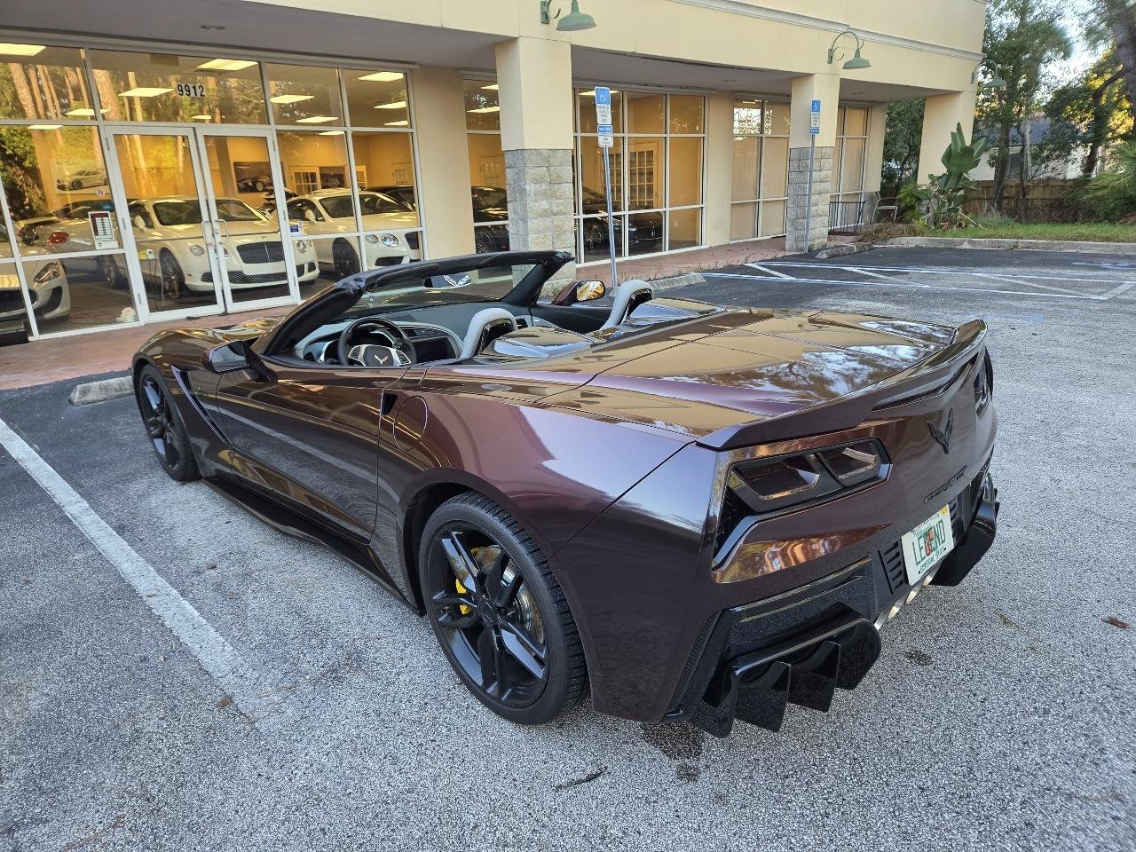 Used 2014 Chevrolet Corvette Stingray Convertible w/ 3LT Preferred Equipment Group RWD image 5