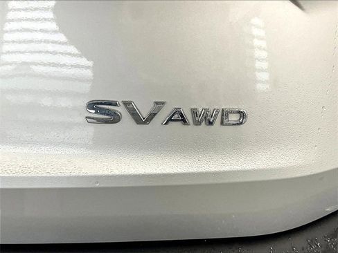 Used 2023 Nissan Rogue SV image 28