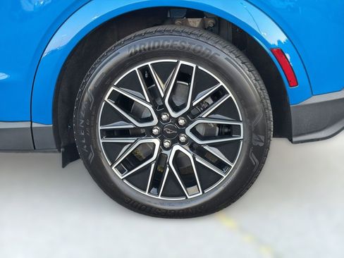 Certified 2025 Ford Mustang Mach-E Premium RWD image 12