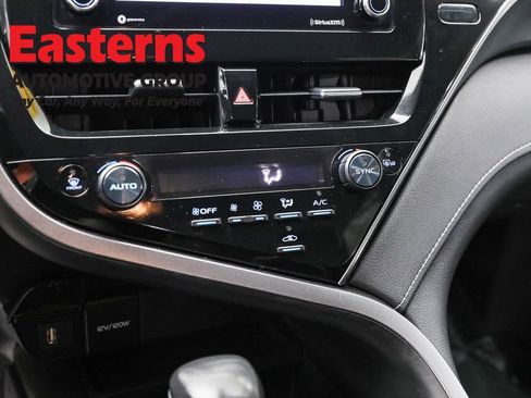 Used 2023 Toyota Camry SE image 20
