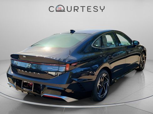 New 2026 Hyundai Sonata SEL image 4