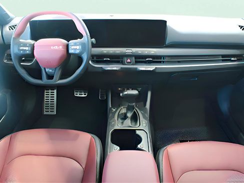 New 2025 Kia K4 GT-Line Turbo image 15