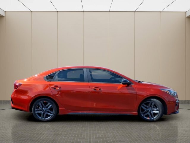 Used 2021 Kia Forte GT-Line w/ GT-Line Premium Package FWD image 5