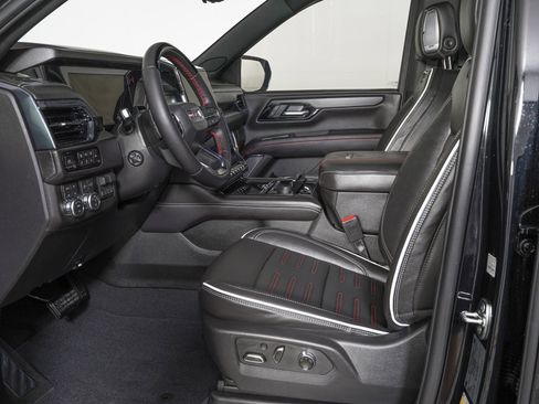 Used 2026 GMC Yukon XL AT4 Ultimate image 17