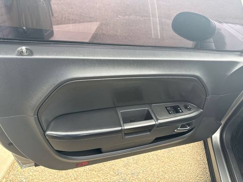 Used 2012 Dodge Challenger SXT Plus RWD image 8