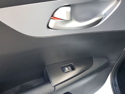 Used 2022 Kia Forte LXS image 44