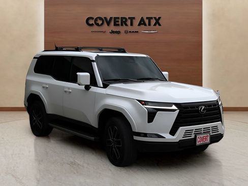 Used 2025 Lexus GX 550 w/ Cold Area Package AWD/4WD image 7