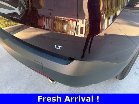 Used 2023 Chevrolet Traverse LT image 16