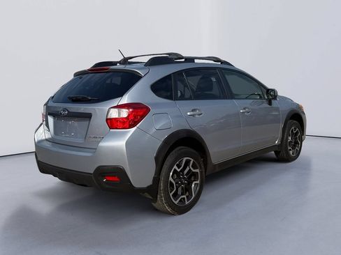 Used 2016 Subaru Crosstrek 2.0i Premium AWD/4WD image 3