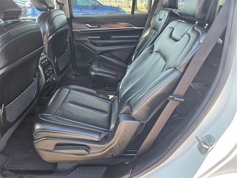 Used 2023 Jeep Grand Cherokee L Limited image 26