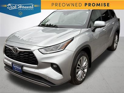 Used 2024 Toyota Highlander Platinum