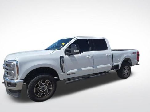 Used 2024 Ford F250 Lariat w/ FX4 Off-Road Package image 6