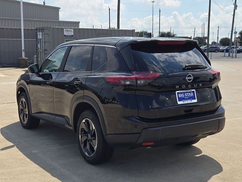 Used 2025 Nissan Rogue SV FWD image 6