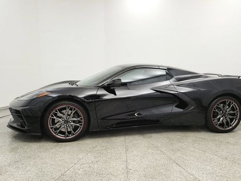 Used 2024 Chevrolet Corvette Stingray Preferred Conv w/ Z51 Performance Package RWD image 2