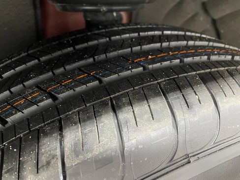 Used 2023 Chevrolet Traverse LT w/ LPO, Floor Liner Package image 8