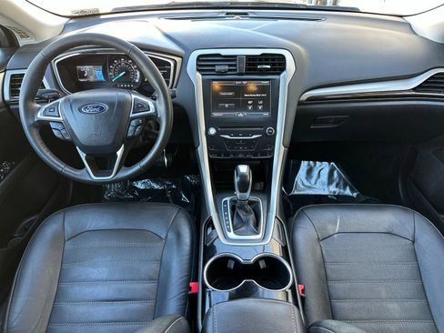 Used 2014 Ford Fusion SE w/ Equipment Group 202A image 14