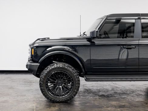 Used 2025 Ford Bronco Outer Banks AWD/4WD image 10