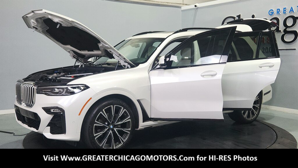Used 2021 BMW X7 xDrive40i w/ M Sport Package AWD/4WD image 17