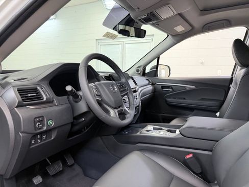 New 2026 Honda Ridgeline RTL image 16