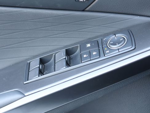 Used 2023 Lexus IS 350 F Sport image 13