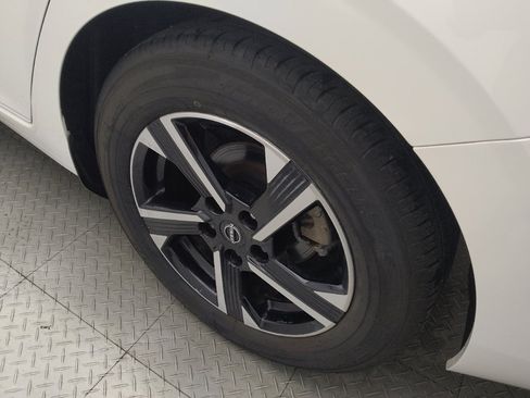 Used 2024 Nissan Sentra SV FWD image 31