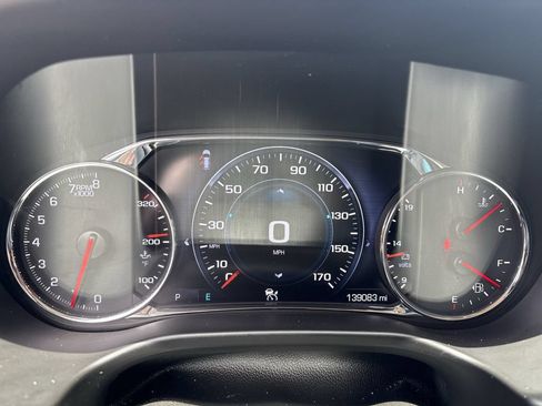 Used 2018 GMC Acadia Denali w/ Technology Package FWD image 18