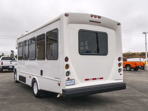Used 2013 Ford E-450 and Econoline 450 Super Duty w/ Shuttle Bus Prep Pkg RWD image 9