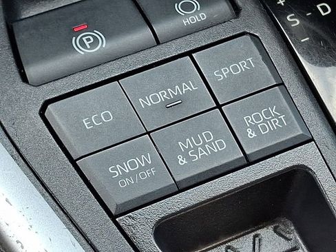 Used 2023 Toyota RAV4 LE AWD/4WD image 24