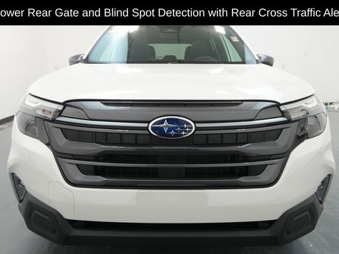 Used 2026 Subaru Forester Premium image 2