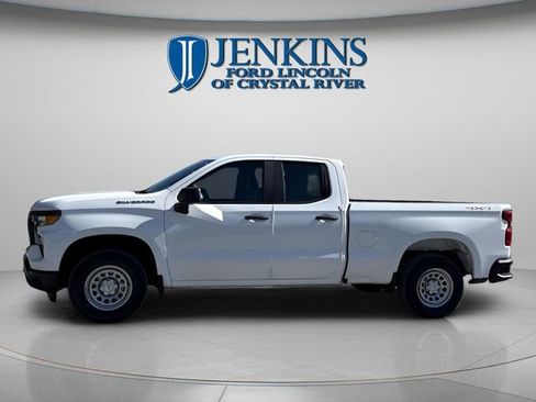 Used 2023 Chevrolet Silverado 1500 W/T w/ Trailering Package image 9