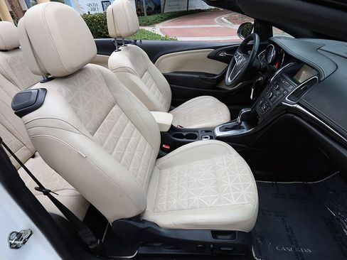 Used 2018 Buick Cascada Premium FWD image 9