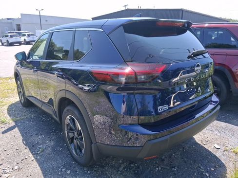 Used 2026 Nissan Rogue SV AWD/4WD image 9