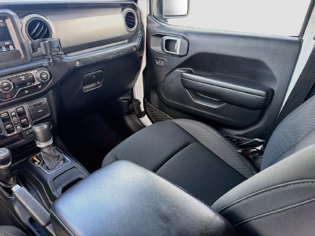 Used 2021 Jeep Wrangler Unlimited Sport AWD/4WD image 24