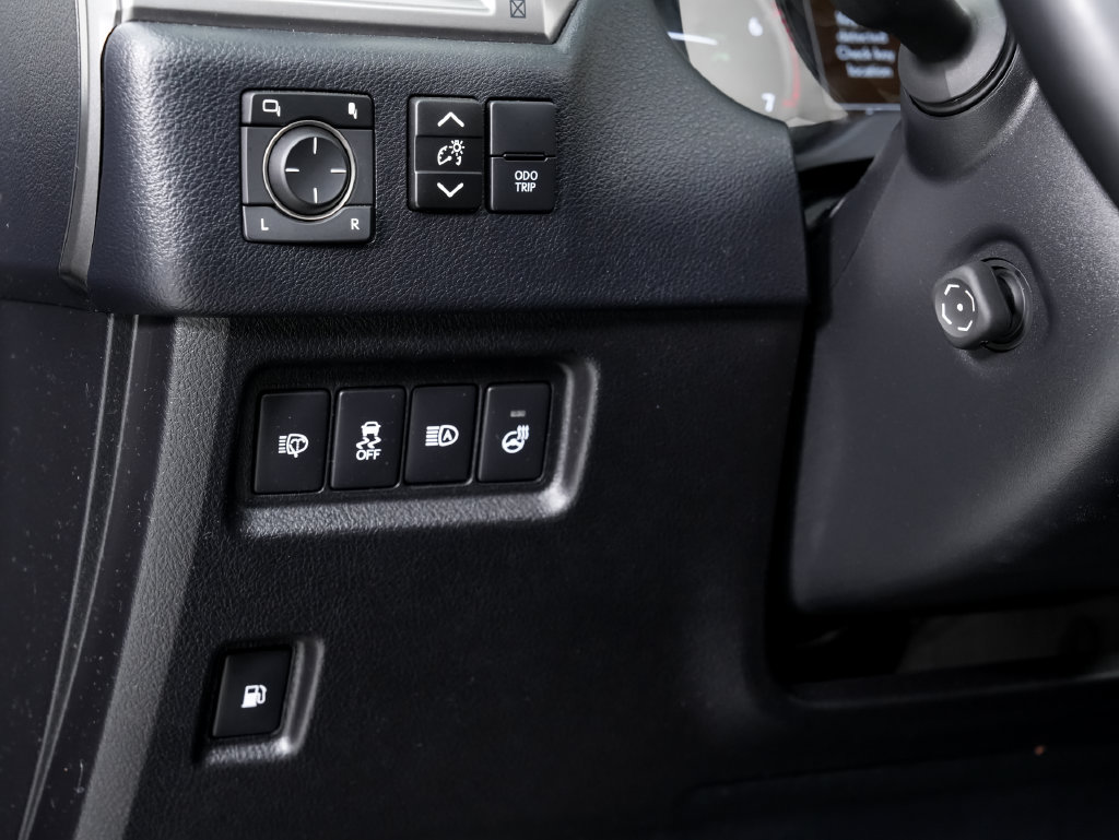 Used 2023 Lexus GX 460 Premium w/ Premium Package AWD/4WD image 10