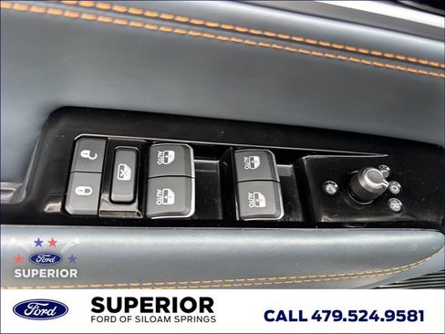 Used 2022 Jeep Grand Wagoneer Series III AWD/4WD image 27