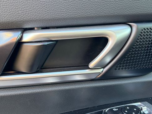 Certified 2025 Kia Telluride S FWD image 9