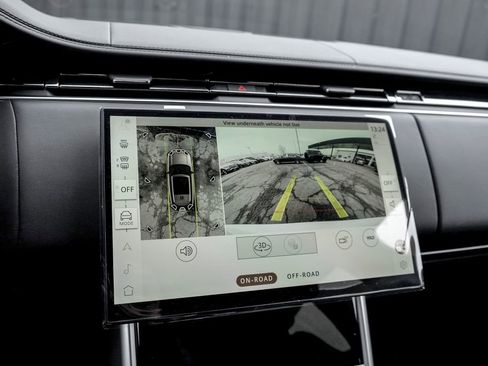 New 2026 Land Rover Range Rover SE AWD/4WD image 13
