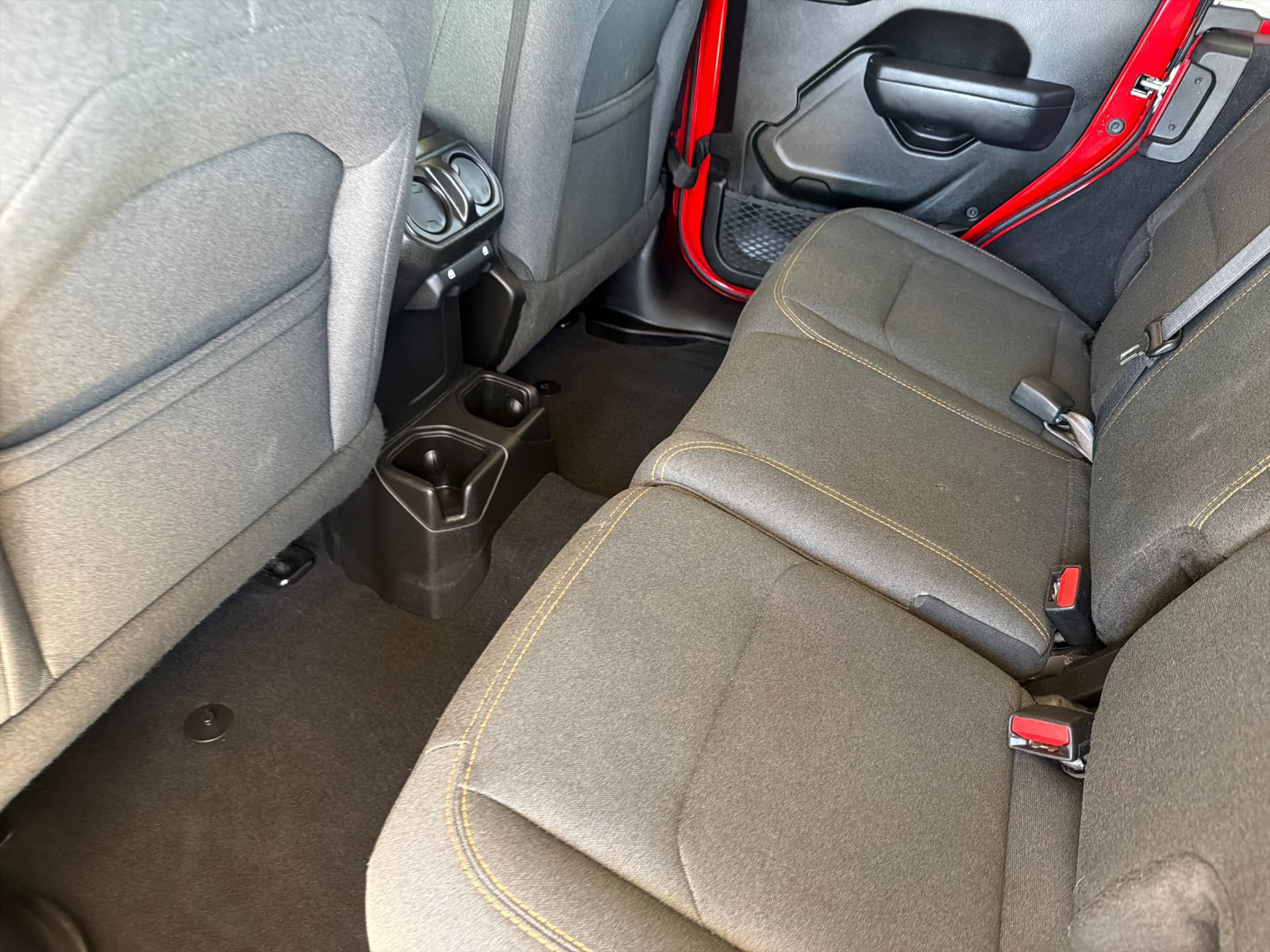 Used 2025 Jeep Wrangler Unlimited Sport AWD/4WD image 14