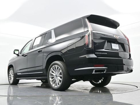 Certified 2024 Cadillac Escalade ESV Premium Luxury AWD/4WD image 48