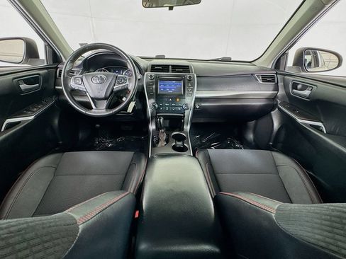 Used 2017 Toyota Camry SE FWD image 25