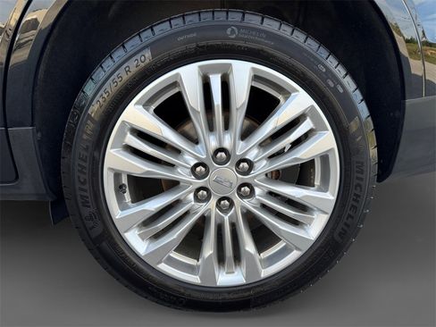 Used 2019 Cadillac XT5 Premium Luxury image 11