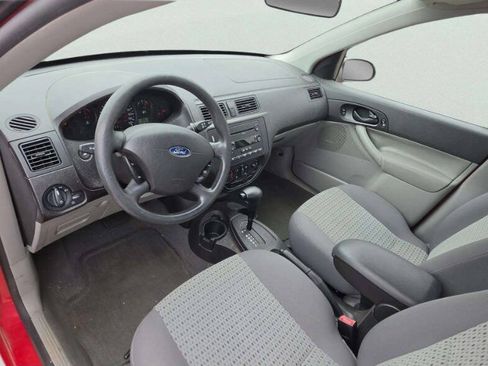 Used 2007 Ford Focus SE FWD image 8