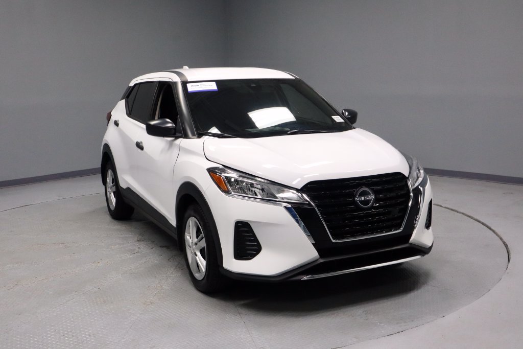 Used 2024 Nissan Kicks S FWD image 1