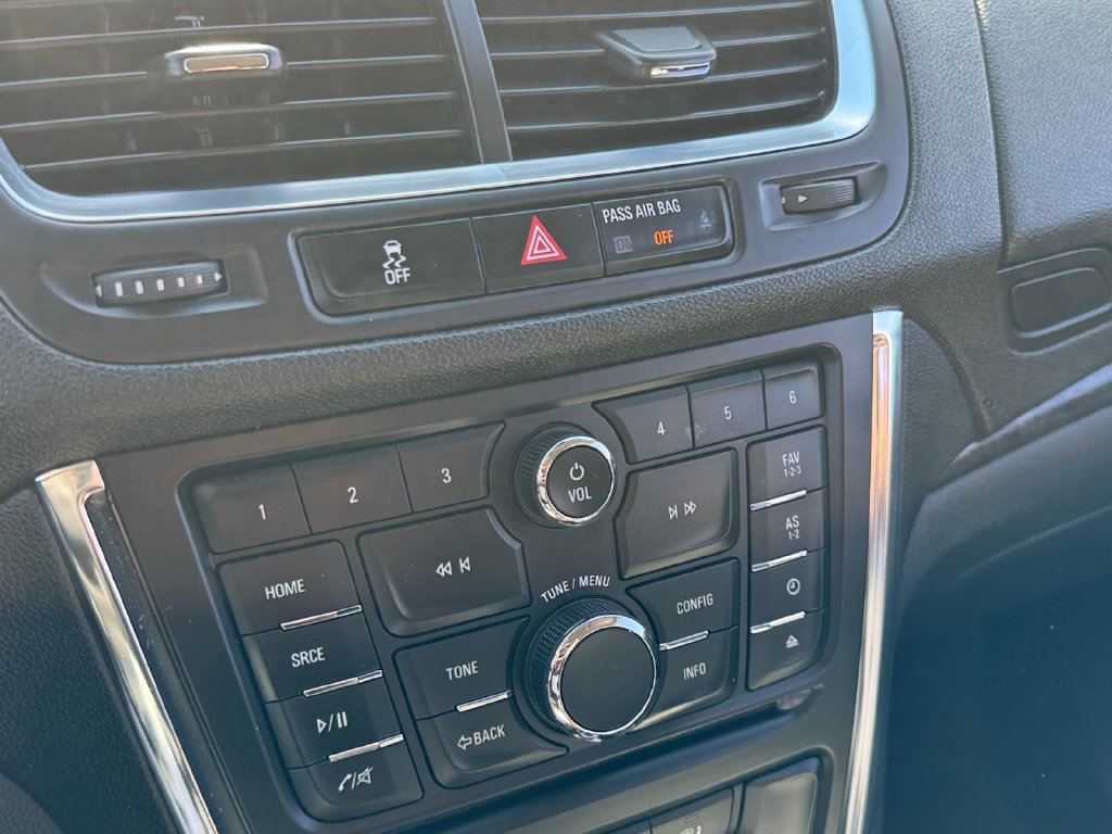 Used 2015 Buick Encore Convenience FWD image 25