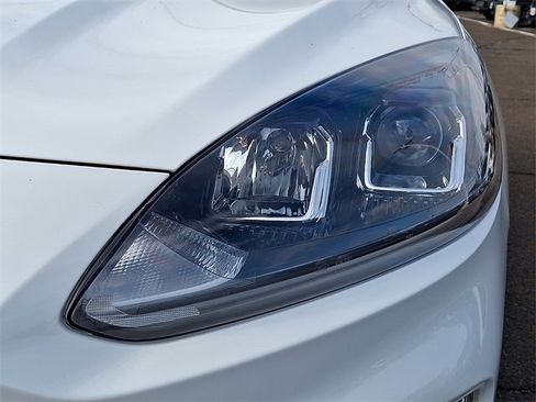 Certified 2022 Ford Escape SEL image 9