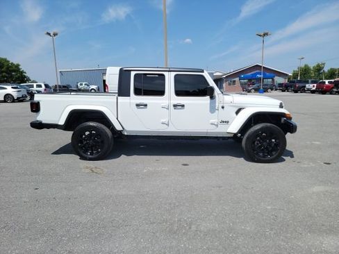 Used 2020 Jeep Gladiator Sport image 7
