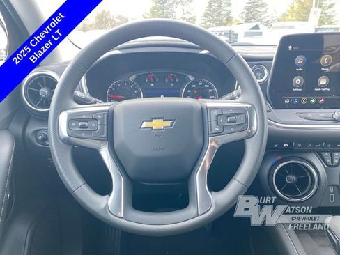 New 2025 Chevrolet Blazer LT w/ Convenience Package image 18