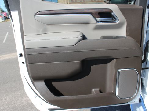 New 2026 GMC Sierra 1500 SLT image 49